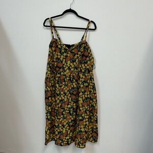 City Chic M (size 18) lemon print sundress, pockets and lined, fun and cute!